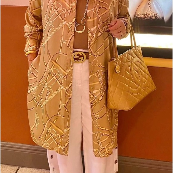 🆕 Chanel CC Medallion Caviar Tote Handbag 👜 - Picture 8 of 8